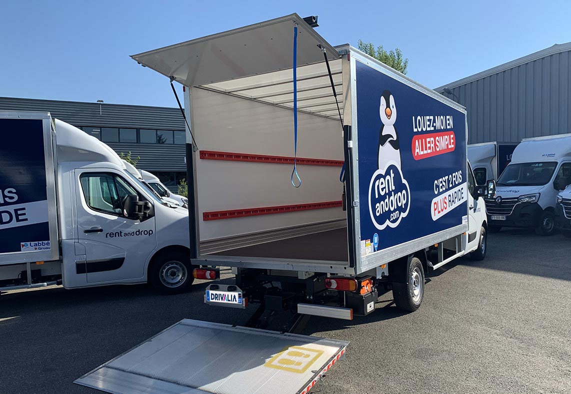 Utilitaire 20m3 avec hayon